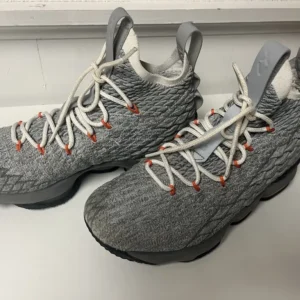 Lebron Shoes Size 6.5