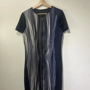 Tahari black & blue zip-front dress with sleeves, size 6