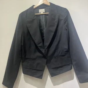Hinge cropped black blazer, size large