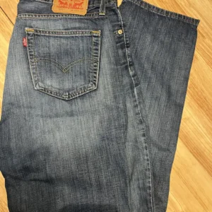 Levi's 514 Classic Jeans, size 34